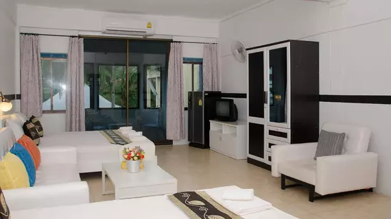 Allstar Guesthouse | Phuket (ve civarı) - Thalang