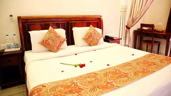 Hotel Royal Pratap Niwas | Racastan - Udaipur Bölgesi - Udaipur