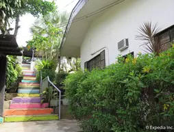 Mountain Breeze Hostel Tagaytay Center | Cavite - Tagaytay