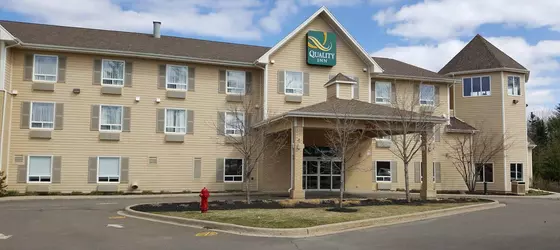 Quality Inn Airport | New Brunswick - Moncton (ve civarı) - Dieppe