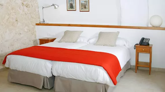 Hotel Rural Binigaus Vell | Balearic Adaları - Menorca - Es Migjorn Gran