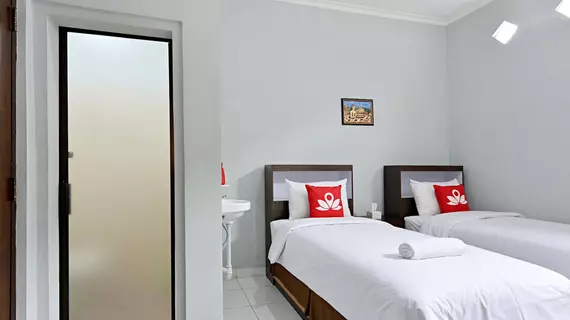 ZEN Rooms Godean | Yogyakarta Özel Bölgesi - Yogyakarta (ve civarı) - Sleman