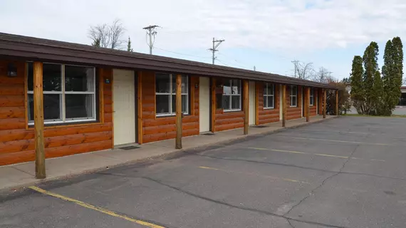 Amerivu Inn and Suites | Wisconsin - Rice Lake (ve civarı) - Rice Lake