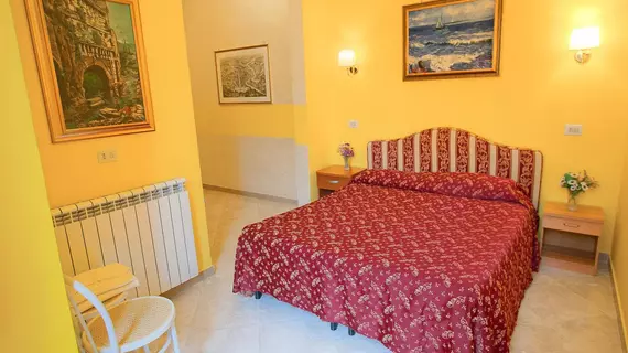 Hotel Bed In Roma | Lazio - Roma (ve civarı) - Roma Kent Merkezi - Rione XVIII Castro Pretorio