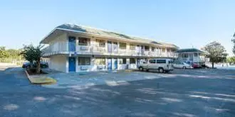 Motel 6 Birmingham - Bessemer