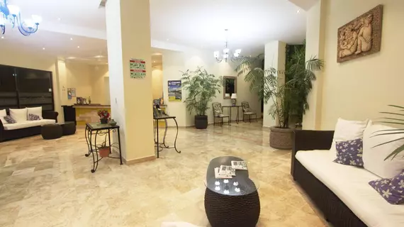 Hotel Los Itzaes | Quintana Roo - Solidaridad - Playa del Carmen - Centro