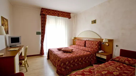 Hotel Mediterraneo Club Benessere | Rimini (vilayet) - Bellaria-Igea Marina - Bordonchio - Igea