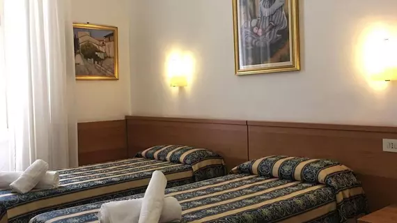 Hotel Bolognese | Lazio - Roma (ve civarı) - Roma Kent Merkezi - Rione XVIII Castro Pretorio