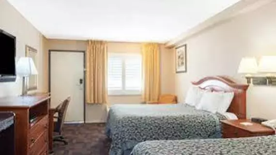 Days Inn Alhambra CA | Kaliforniya - Los Angeles County - San Gabriel Valley