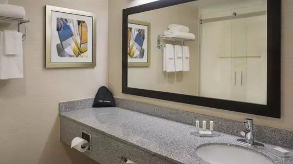 Fairfield Inn and Suites Ottawa Kanata | Ontario - Ottawa (ve civarı) - Ottawa