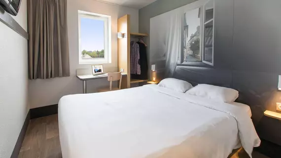 B&B Hôtel VALENCIENNES | Hauts-de-France - Nord (bölge) - Valenciennes (ve civarı) - Marly