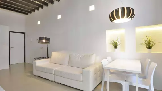 Hotel Lonja Suites | Balearic Adaları - Mayorka Adası - Palma de Mallorca - Tarihi Şehir Merkezi