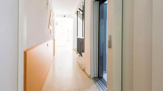 Apartamentos Atlantida | Valencia Bölgesi - Alicante (vilayet) - Marina Baja - Benidorm