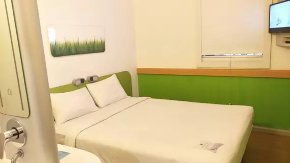 Ibis Budget Surabaya | Doğu Cava - Surabaya