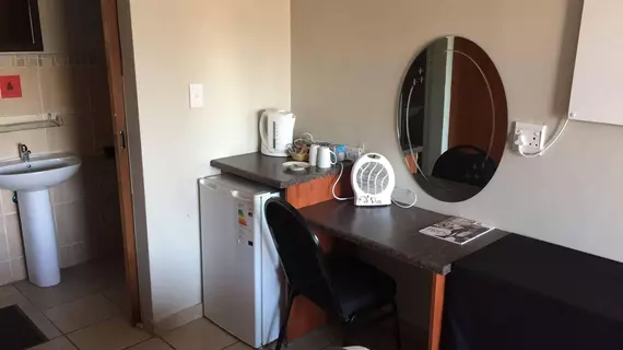 Travellers Nest Guest House | Gauteng - City of Tshwane - Johannesburg (ve civarı) - Centurion