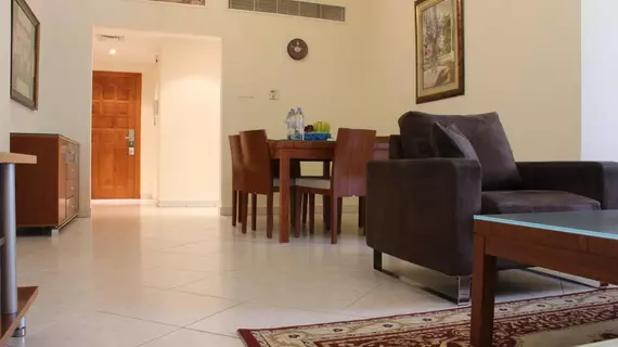 Al Deyafa Hotel Apartments | Dubai - Deira