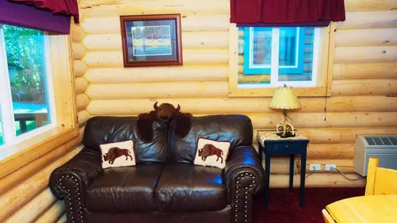 Cabin Creek Inn | Wyoming - Thayne