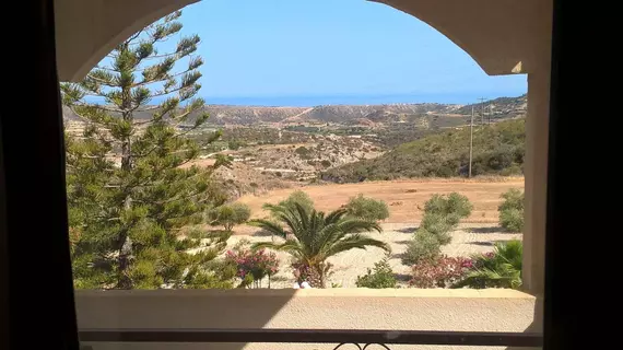 Rantzo Holiday Apartments | Limasol  - Pissouri