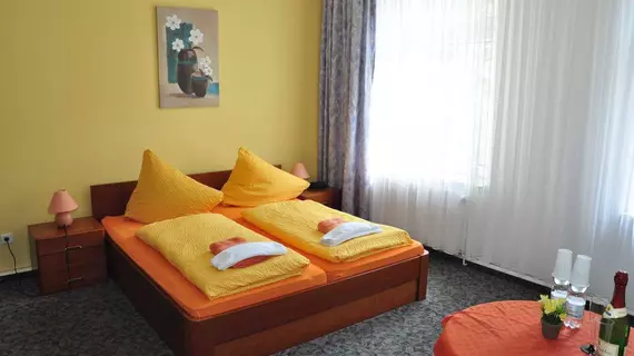 Pension Leipzig Georgplatz | Saxony (Saksonya) - Leipzig - Alt-West