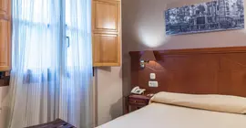 Hotel Herradura | Galicia - La Coruna (vilayet) - Santiago de Compostela - Santiago de Compostela Kent Merkezi