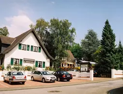 LANDHAUS SASSENHOF | Kuzey Ren-Westfalia - Essen (ve civarı) - Muelheim an der Ruhr - Broich