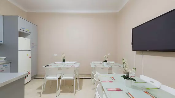 Rooms Argüelles 58 - Hostel | Madrid Özerk Topluluğu - Madrid (ve civarı) - Centro - Malasana