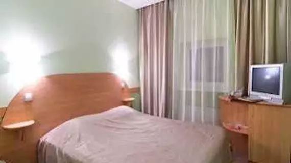 Luna Hotel | Sverdlovsk Federal Bölgesi - Yekaterinburg (ve civarı) - Yekaterinburg