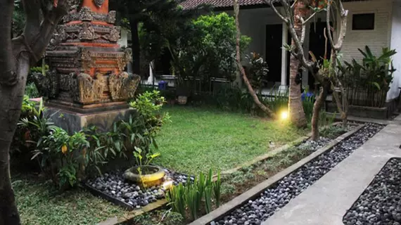 Legian Mas Beach Inn | Bali - Kuta - Legian Kent Merkezi