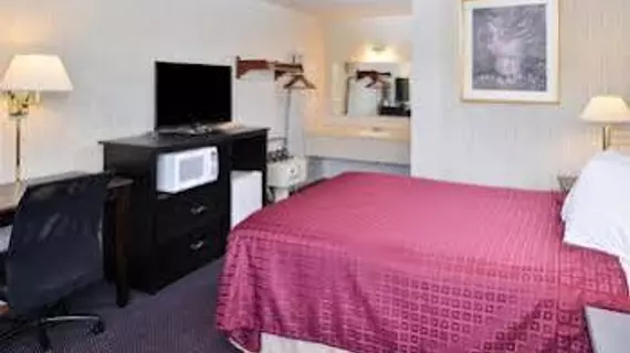 Americas Best Value Inn | Missouri - Clinton - Knob Noster