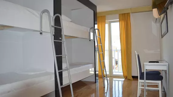 Hostel Sveti Kriz | Split-Dalmaçya - Kastela