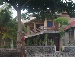 Amed Sari Beach Guesthouse | Bali - Karangasem - Amed