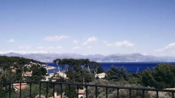 Castel Garoupe | Provence - Alpes - Cote d'Azur - Var - Cannes (ve civarı) - Antibes - Antibes Burnu