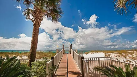 Destin Towers by Holiday Isle | Florida - Fort Walton Beach - Destin (ve civarı) - Destin