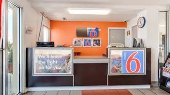 Motel 6 Fayetteville | Arkansas - Bentonville - Fayetteville (ve civarı) - Fayetteville