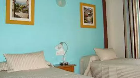 Hostal Marbella | Andalucia - Malaga İli - Fuengirola - Fuengirola Kent Merkezi