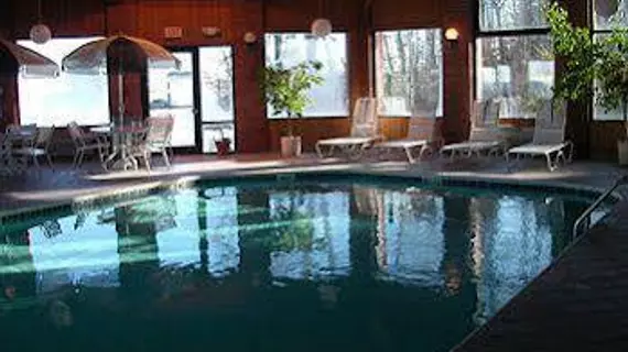 Country Hearth Inn & Suites Lomira | Wisconsin - Lomira