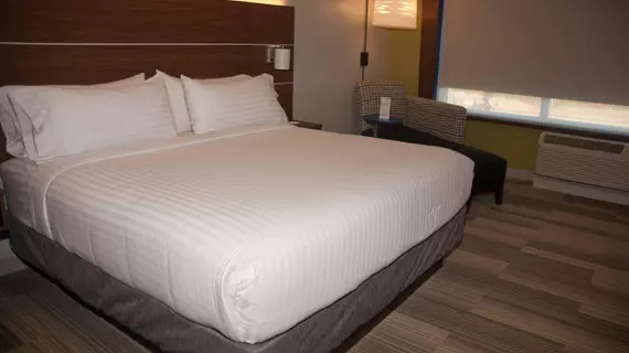 Holiday Inn Express and Suites Decatur | Alabama - Huntsville (ve civarı) - Decatur