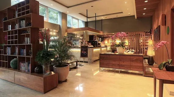 Ivory by Ayola Hotel | West Java - Bandung (ve civarı) - Bandung - Bandung Wetan