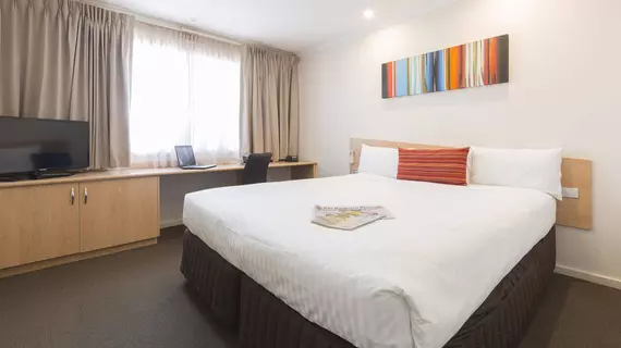 Premier Hotel & Apartments | Avustralya Başkent Bölgesi - Tuggeranong - Kanberra (ve civarı) - Belconnen