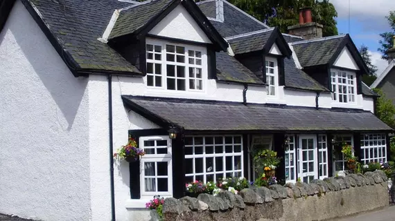 Carrmoor Guest House | İskoçya - Scottish Highlands - Carrbridge