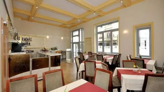 Hotel Bova | Hessen - Frankfurt (ve civarı) - Frankfurt