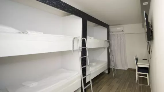 Hostel Sveti Kriz | Split-Dalmaçya - Kastela