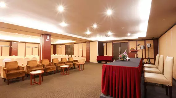 Grand Celino Hotel | Makassar