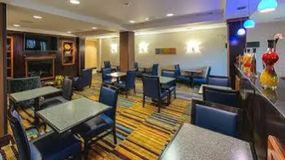 Holiday Inn Express Atmor | Alabama - Evergreen (ve civarı) - Atmore