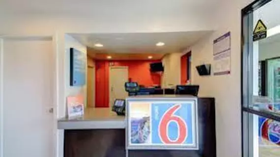 Motel 6 - Oklahoma City Airport | Oklahoma - Oklahoma City (ve civarı) - Oklahoma