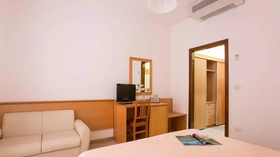 Hotel Mediterraneo | Puglia - Foggia (il) - Vieste