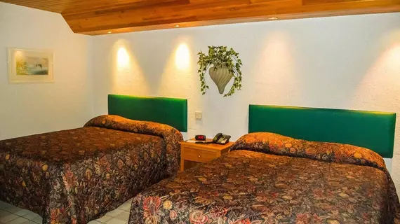 Auberge Motel Godard | Quebec - Les Laurentides Regional County Belediyesi - Tremblant Dağı (ve civarı) - Nominingue