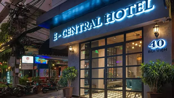 CCentral Bui Vien | Binh Duong (vilayet) - Ho Şi Min Şehri (ve civarı) - Ho Chi Minh City - Quận 1 - Ho Chi Minh Şehri Merkezi