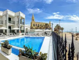 Hotel Apartamentos Marina Luz | Andalucia - Cadiz (vilayet) - Chipiona