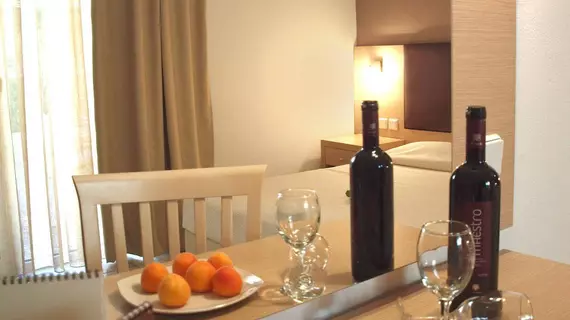 Caravel Hotel Apartments | Ege Adaları - Rodos Bölgesel Birimi - Rodos